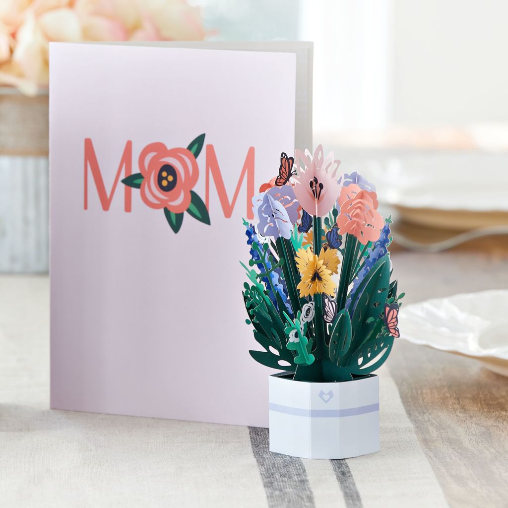 Lovepop - Blumenkorb zum Muttertag mit Mini - Blumenstrauß 3D Pop - Up Karte - Onlineshop für außergewöhnliche Grußkarten und Paper Art - Online kaufen