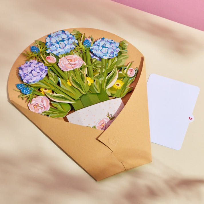 Lovepop - Hortensien & Kuchenstreusel 3D Pop - Up Karte + Bouquet Set - Onlineshop für außergewöhnliche Grußkarten und Paper Art - Online kaufen