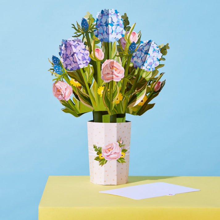 Lovepop - Hortensien & Kuchenstreusel 3D Pop - Up Karte + Bouquet Set - Onlineshop für außergewöhnliche Grußkarten und Paper Art - Online kaufen