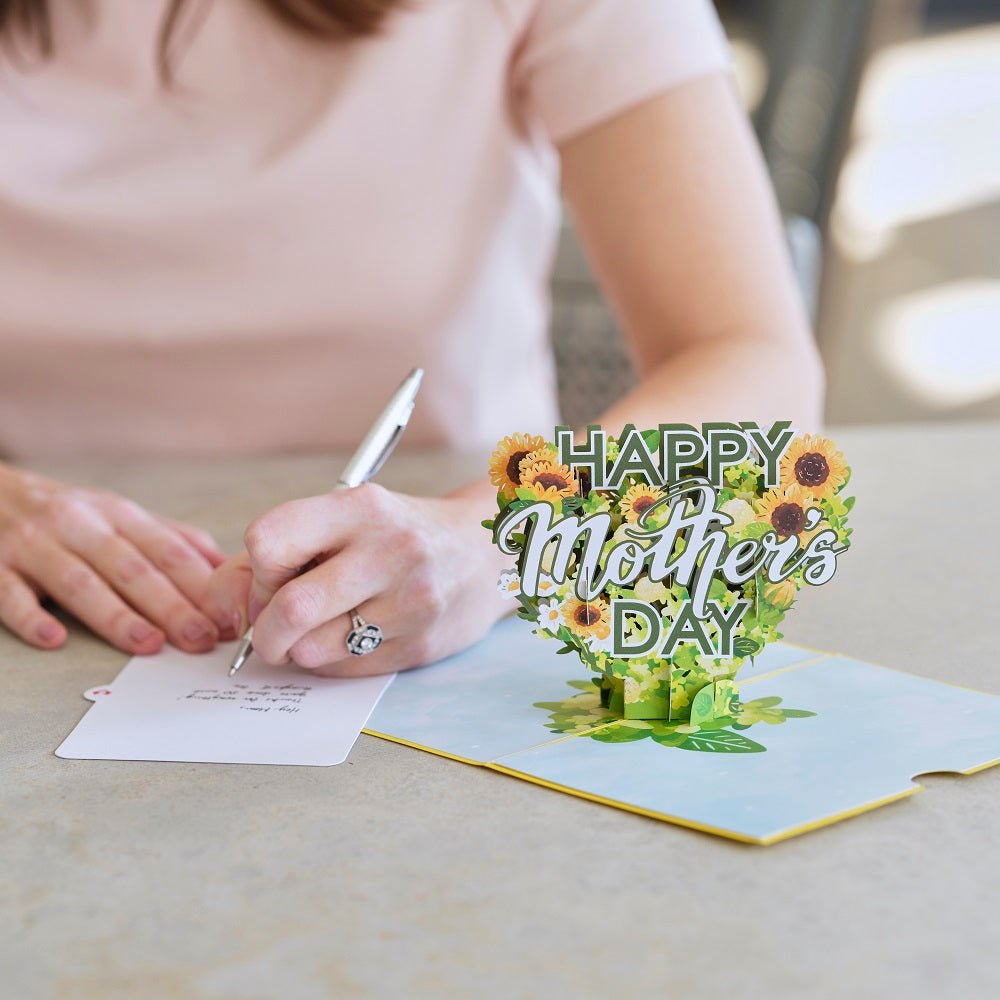 Lovepop - Muttertag - Sonnenblumen 3D Pop - Up Karte - Onlineshop für außergewöhnliche Grußkarten und Paper Art - Online kaufen