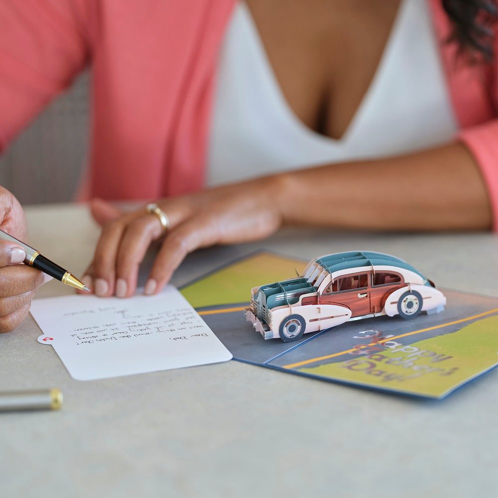 Lovepop - Oldtimer zum Vatertag 3D Pop - Up Karte - Onlineshop für außergewöhnliche Grußkarten und Paper Art - Online kaufen