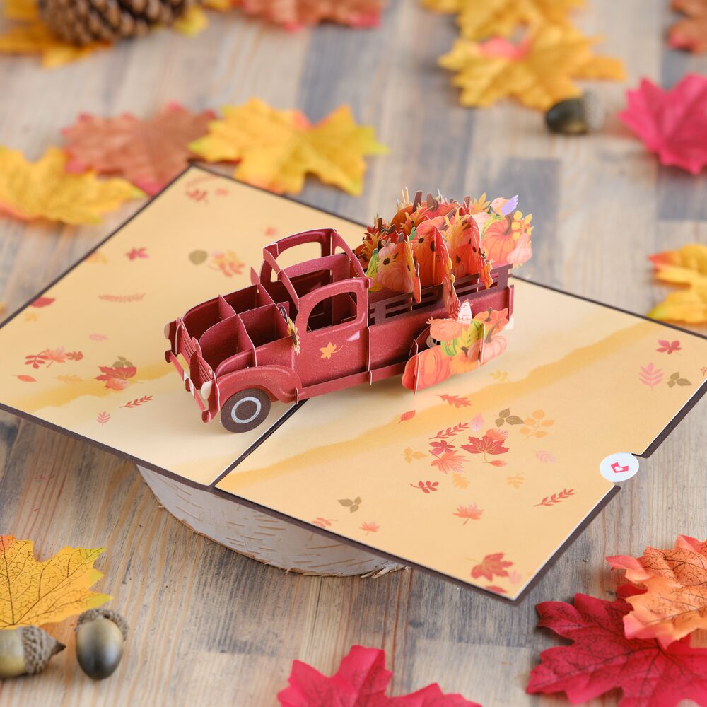 Lovepop - Roter Erntewagen 3D Pop - Up Karte - Onlineshop für außergewöhnliche Grußkarten und Paper Art - Online kaufen